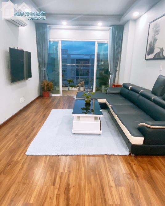 Carillon Hoàng Hoa Thám 3 Phòng ngủ, Full nội thất, căn góc, Giá chỉ 16Tr/ tháng