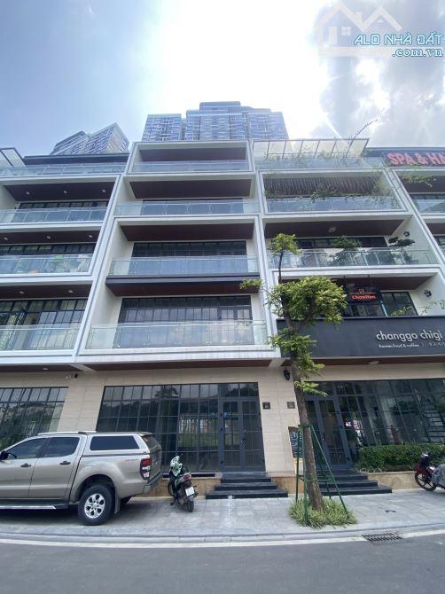 SIÊU RẺ! SHOPHOUSE CHUNG CƯ MATRIX ONE - 800M2 + VỈA HÈ RỘNG - GIÁ 100tr