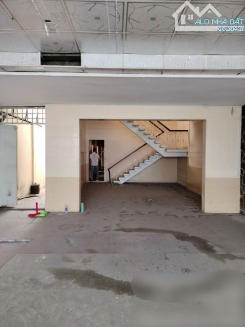 MẶT TIỀN LÊ QUANG ĐỊNH VỊ TRÍ ĐẸP LÀM SHOWROOM, NGÂN HÀNG, SHOPS THỜI TRANG