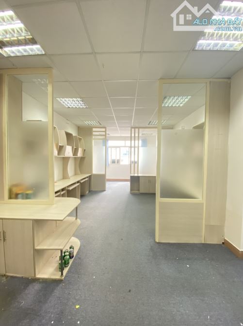 VP 40M2-140M2, HOÀNG DIỆU - NGUYỄN TẤT THÀNH, QUẬN 4, BAN CÔNG, TRẦN CAO