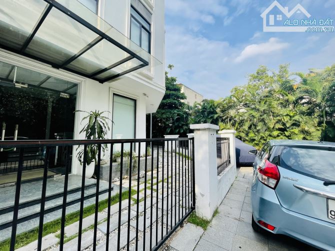 Cho thuê nhà làm văn phòng và ở lại tại Mỹ Đình. DT 90m2 x 6 tầng. Giá 50 triệu/tháng