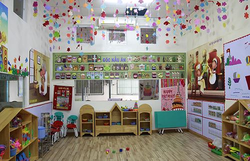 Cho thuê tòa nhà Văn phòng phố Hoa Lâm, Cạnh chợ Việt Hưng, Long Biên. DT110m x7 tầng