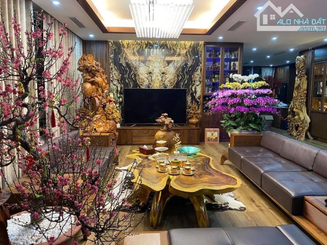 Cho thuê biệt thự KĐT Sài Đồng, Long Biên, Hà Nội. DT 215m2 x4 sàn. Giá 30 tr/th