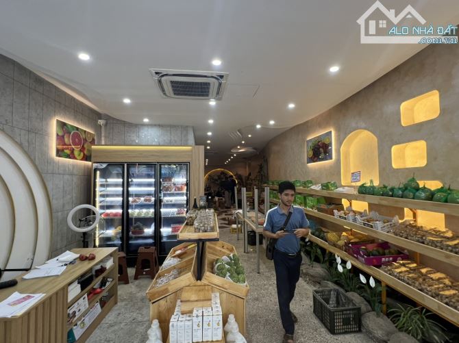 Cho thuê văn phòng 35, 45, 100m2 tại phố Huế, Nguyễn Du, Hai Bà Trưng giá hợp lý