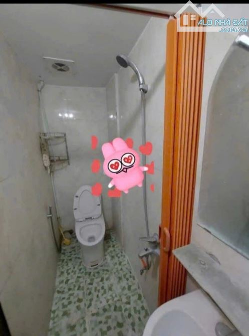 Cho thuê nhà đối diện Aeon long biên, phố Trạm, giá 8.5 triệu,3 ngủ