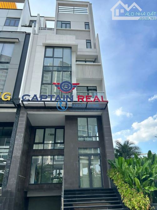 Cho Thuê tòa văn phòng góc 2MT hầm 7 tầng trung tâm Quận 2
