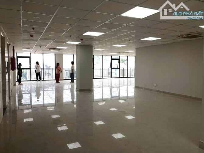 Cho thuê toà nhà số 332B - 332D Xô Viết Nghệ Tĩnh, Phường 25, Quận Bình Thạnh