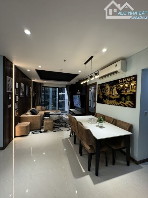 Cho thuê căn hộ Hà Đô Centrosa -2PN 86m2 giá 22-27 triệu