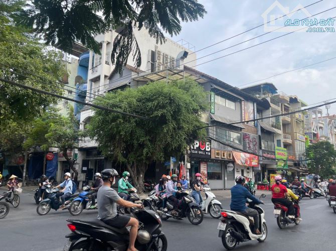 Cho thuê nhà góc 2MT 103 Đồng Đen - Bàu Cát 2, Phường 14, Quận Tân Bình.