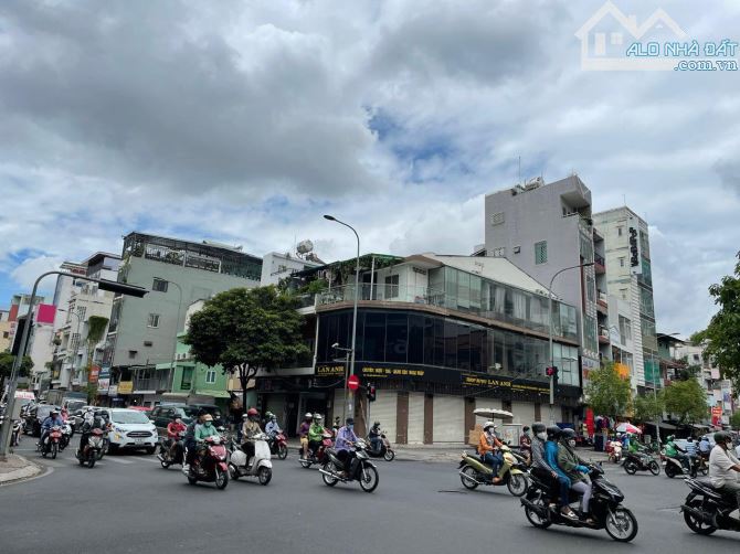 Cho thuê nhà Góc 2MT 105 Cao Thắng - Điện Biên Phủ, Phường 11, Quận 10