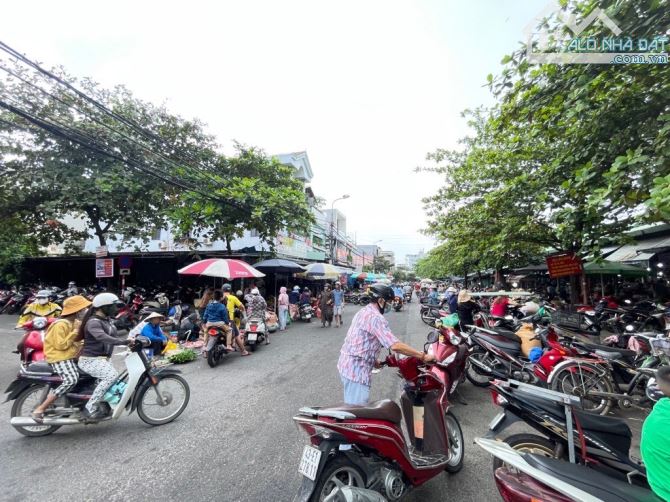 SIÊU MẶT BẰNG KINH DOANH- TRUNG TÂM LIÊN CHIỂU- DIỆN TÍCH GẦN 250M2- NGANG 13M - 1X TỶ