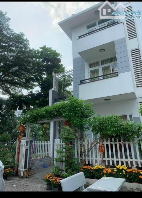 Cho thuê nhà khu dân cư VIP Thành phố Thủ Đức
