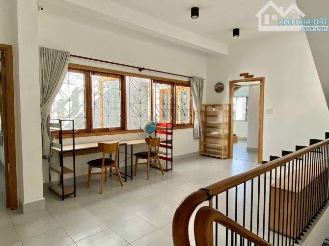 Cho thuê biệt thự mi ni 4PN full nội thất sân oto