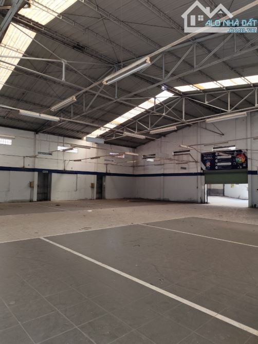 Cho thuê mặt bằng/ kho bãi tổng 3000m2 tại đường An Dương Vương - Quận 8