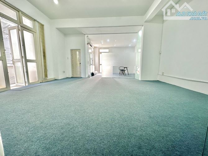 Văn Phòng Đường Phan Xích Long Phường 7 Quận Phú Nhuận DT 50m2 giá 15 triệu /Tháng