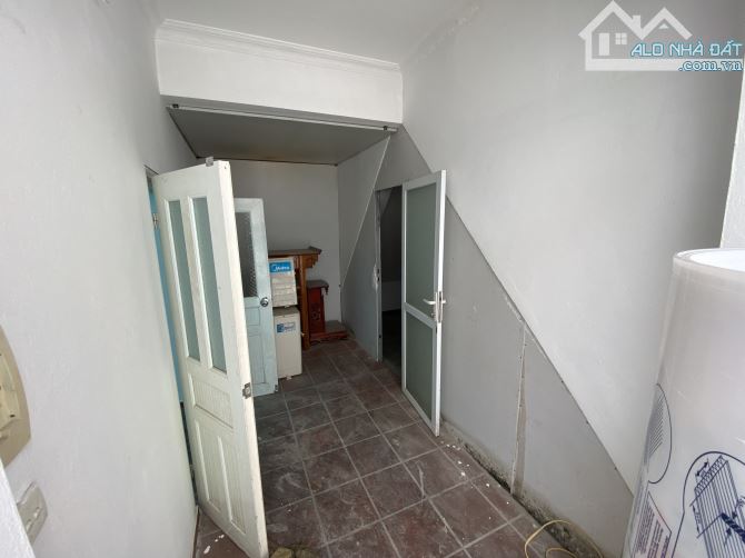 Cho thuê biệt thự 120 m2 ở Mỹ Đình, Nam Từ Liêm, Hà Nội. Biệt thự xây dựng 4 tầng, lô góc.