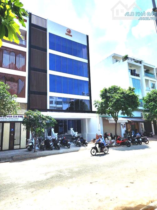 TÒA NHÀ ĐƯỜNG LƯƠNG ĐỊNH CỦA AN PHÚ Q2 HẦM 6 TẦNG 1000M2 SÀN TRỐNG SUỐT