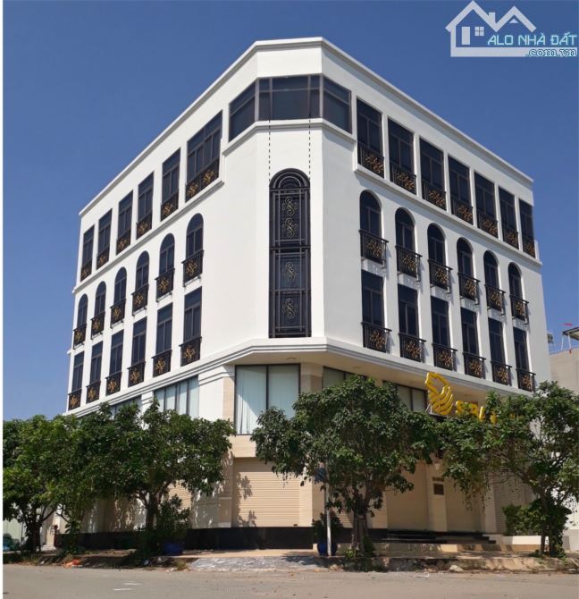 Cho Thuê Tòa Nhà Góc 2 mặt tiền Đường Lương định của An Phú Quận 2 hầm 5 Tầng nổi 1500m