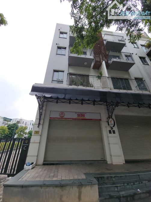 Cho thuê nhà liền kề 100m2x 5tầng ở The Manor Centrel Park Nguyễn Xiển, Hoàng Mai. Giá 30t