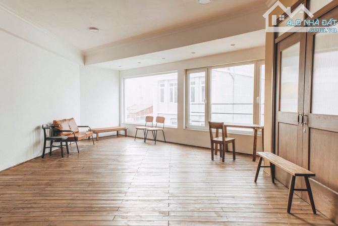Cho thuê văn phòng tại Trịnh Đình Cửu sàn 40m2 ô tô đỗ cửa, tòa VP chuyên nghiệp giá nhất