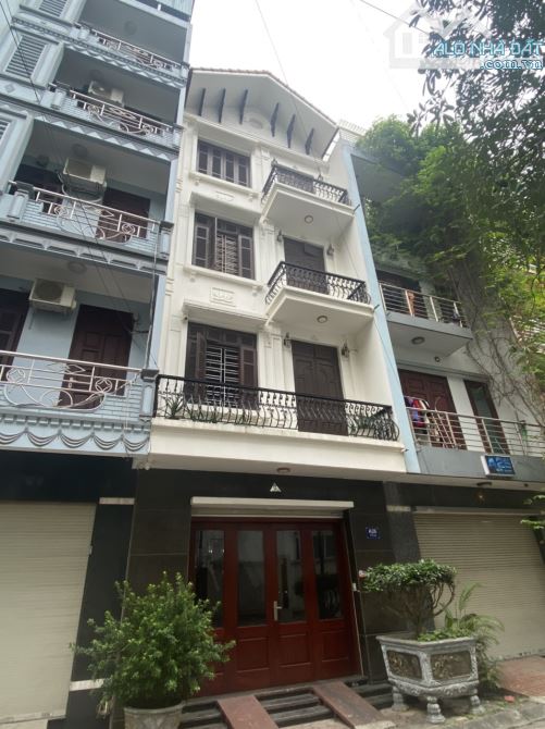 cho thuê nhà KDT Văn Quán-Hà Đông. dt 80m.4 Tầng, mt 4.6m .giá 21tr/th
