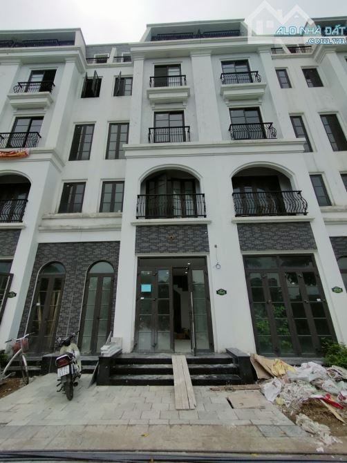 Cho thuê nhà 5 tầng DT 75m2 liền kề KDT mới Đại Kim Nguyễn Xiển 30tr/th nhà đẹp thông sàn