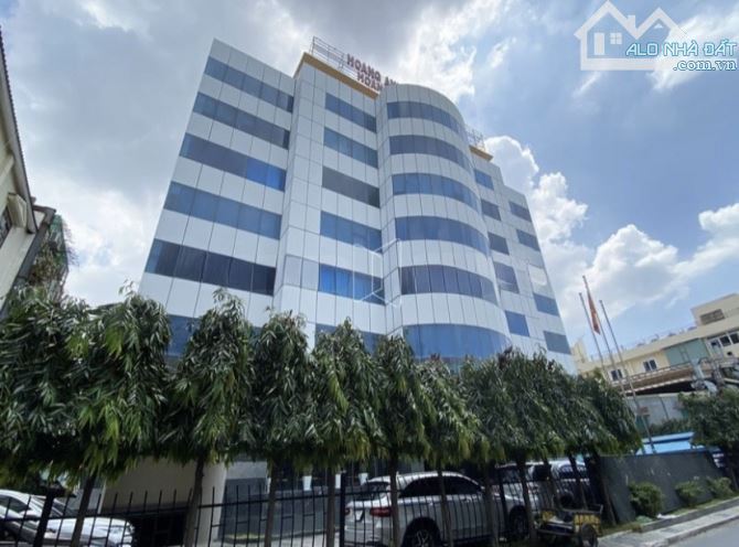 Cho thuê Văn Phòng Quận 10 giá rẻ - đường Thành Thái, 85m2 - 150m2, bãi xe rộng, có lễ tân
