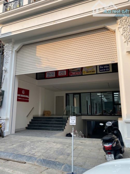 Cho thuê nhà đường Lương Thế Vinh (VOV), Nam Từ Liêm. 65m, 5T lô góc ô tô đỗ cửa. 30tr.