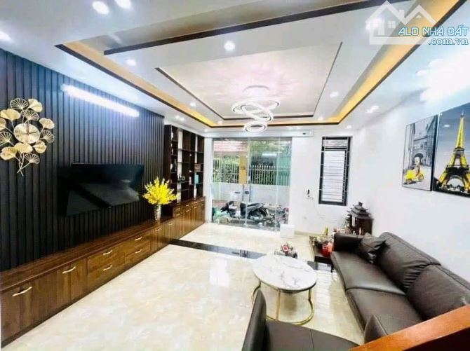 C.H.O T.H.U.Ê N.H.À mới đẹp Miếu Hai Xã - Chợ Hàng, 50m2, 4 tầng, 4 ngủ full, 10 triệu