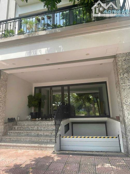 Cho thuê mặt bằng tầng 1 Lâm Hạ, Long Biên - 60m², mặt tiền 6m - 15 triệu/tháng