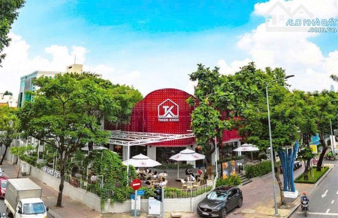 CHO THUÊ NHÀ GÓC 2 MẶT TIỀN SIÊU ĐẸP 52 TRƯƠNG ĐỊNH, QUẬN 3. DT 32 x 32m hầm 2 tầng