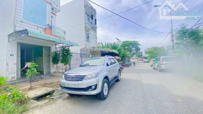 Cho thuê nhà 3 phòng ngủ khu CIC8 tiện văn phòng 7 triệu
