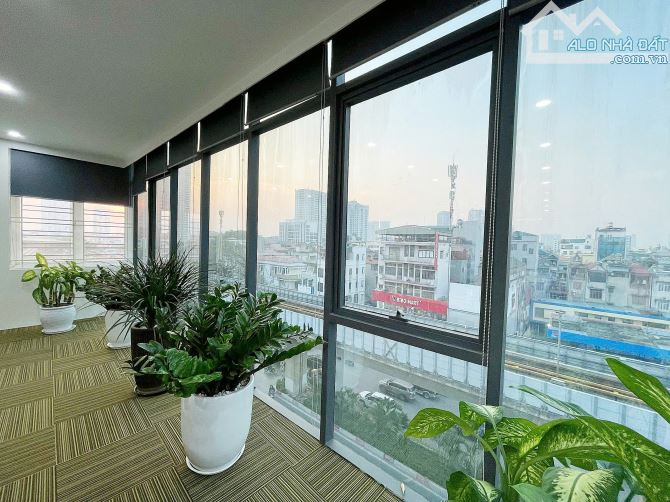 Cho thuê văn phòng tại Trần Điền sàn 110m2 ô tô đỗ cửa, có view hồ cực đẹp giá rẻ nhất