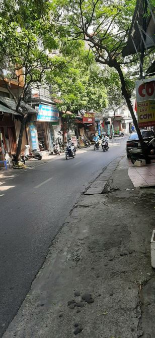 Cho thuê mặt bằng kinh doanh tại đường Phúc Diễn - Nam Từ Liêm Hà Nội