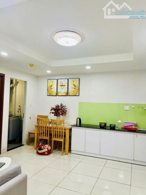 Cho thuê căn hộ Samsora 1PN full nội thất ngay cầu Đồng Nai