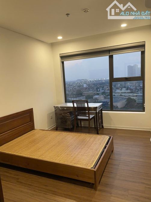 Cho thuê căn hộ 3PN, 2VS lô góc, tầng trung, chung cư Bình Minh Garden - 105m², full đồ -