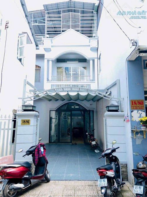 Cho thuê nhà 5 phòng ngủ Hoàng Văn Thụ có máy lạnh 13 triệu