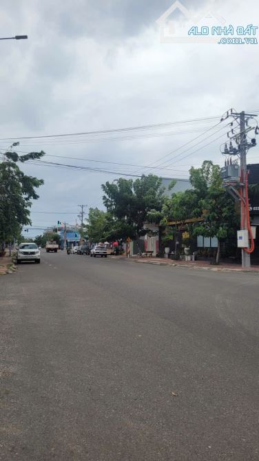 CHO THUÊ MBKD 420m2 GÓC 2MT PHẠM HÙNG, PHƯỜNG PHÚ THỦY, PHAN THIẾT.