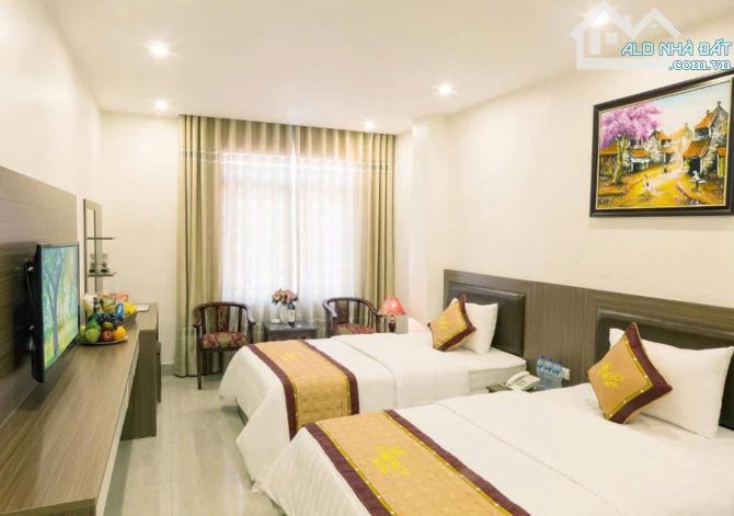 Cho Thuê Khách Sạn Mặt Phố - Hai Bà Trưng.