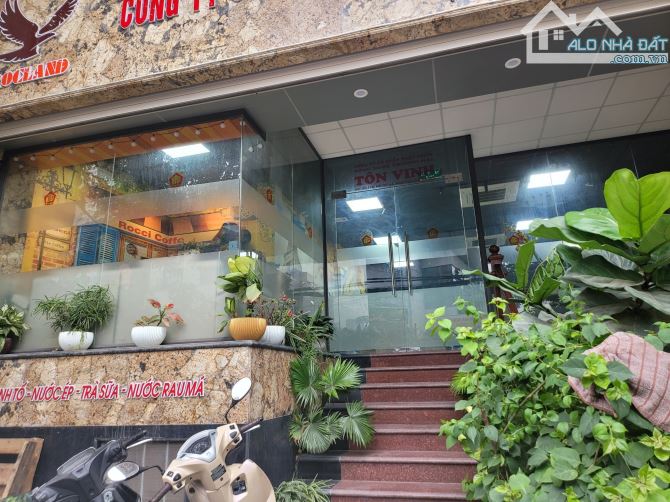 CHO THUÊ MBKD VĂN PHÒNG TẠI PHỐ MỄ TRÌ HẠ 120M2 GIÁ CHỈ 25TR / THÁNG .