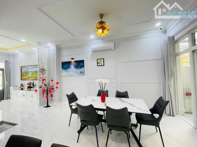 Cho thuê gấp biệt thự liền kề Mỹ Thái, Phú Mỹ Hưng, q.7