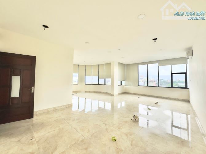 Văn phòng 327m² gần sân bay Đà Nẵng – 50 triệu/tháng, giá thuê còn ưu đãi