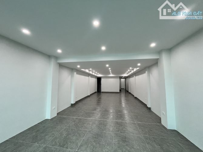 Cho thuê văn phòng Chiến Thắng- Văn Quán, sàn 110 m2/tầng, 2 phòng làm việc như hình