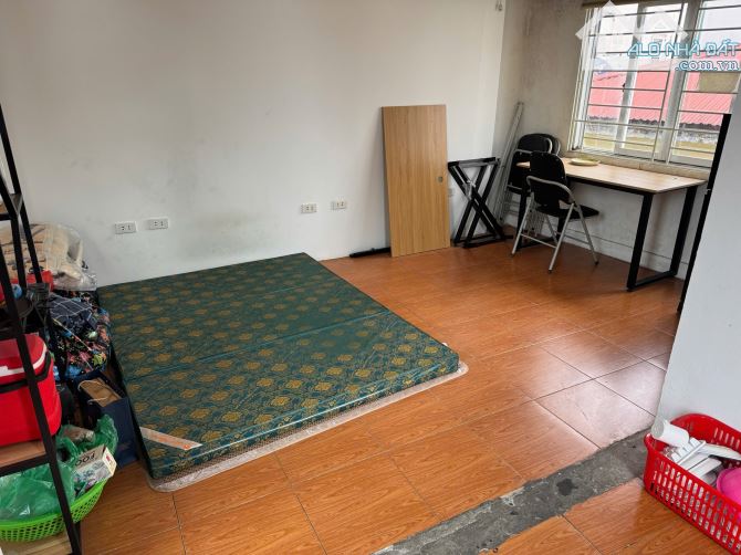 Cho thuê phòng 25m2 mặt bờ sông set Trương Định 25m2 vệ sinh khép kín 4tr/1 tháng