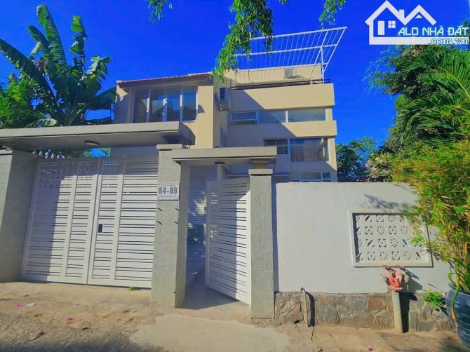 🏡 Cho Thuê Villa Phan Chu Trinh, 235m², 7 Phòng, Hồ Bơi, Khu TTTP