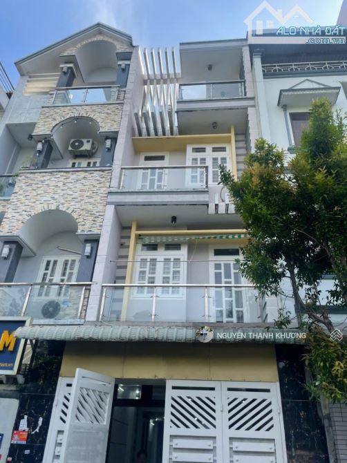 Cho thuê nhà hem xe tải ( Dương Quảng Hàm ) 4*20m - 3 Lầu - P%- GV