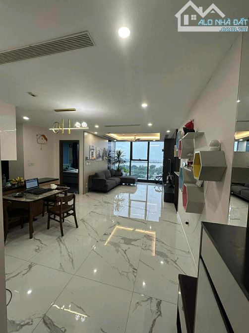 Cho thuê căn hộ 3 ngủ full đồ toà Sunshine city S2, Phú Thượng,BTL giá 21 triệu/th