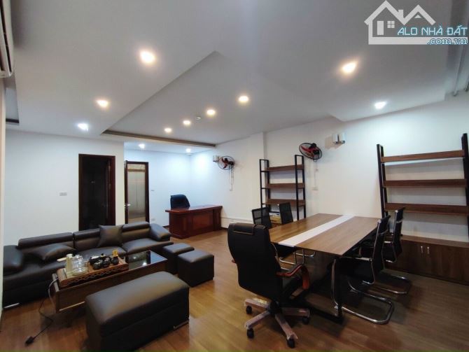 Cho thuê nhà 110m2 7 tầng Hồ Tùng Mậu, có thang máy, làm văn phòng, đào tạo, online