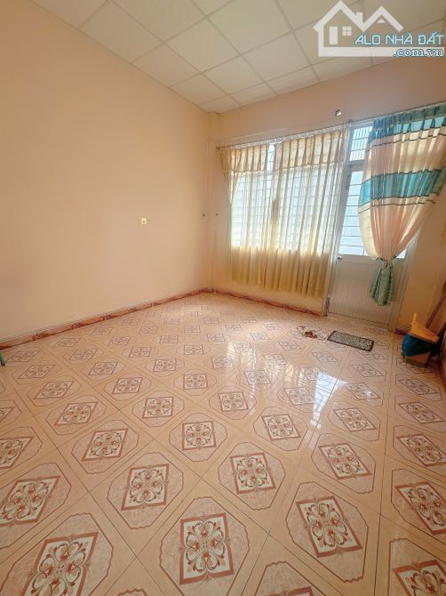 Cho thuê nhà 1 trệt 1 lầu,2 phòng ngủ,2wc phường 3,Bến Tre(cũ)
