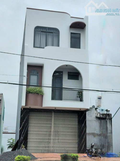 CHO THUÊ NHÀ TRỆT 2 LẦU SẴN NỘI THẤT MT TRẦN QUÝ CÁP GẦN NGUYỄN VĂN CƯ TP BMT ĐĂK LĂK